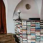 Bookinn Vilnius' Old Town 3* Вильнюс