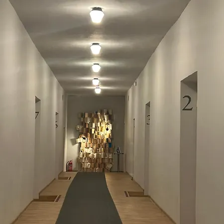 Bookinn Vilnius' Old Town Couette-café 3*